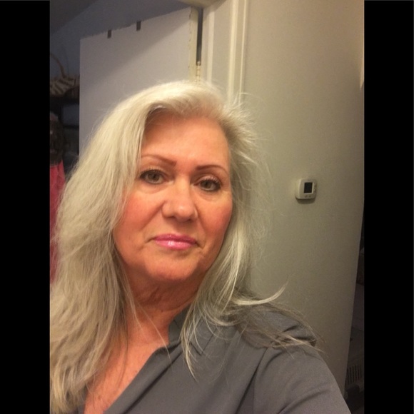 Meet your Posher, Jeannie - Picture 1 of 9